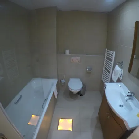 Lägenhet Les Palmiers Luxury Larnaca