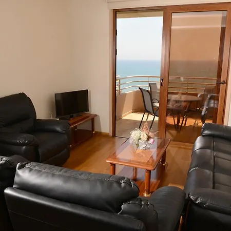 Les Palmiers Luxury * Larnaca