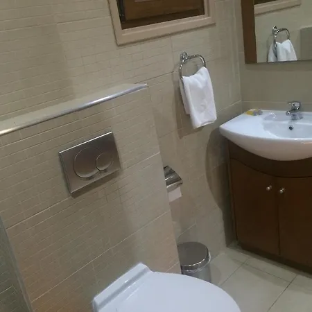 Les Palmiers Luxury Lägenhet Larnaca