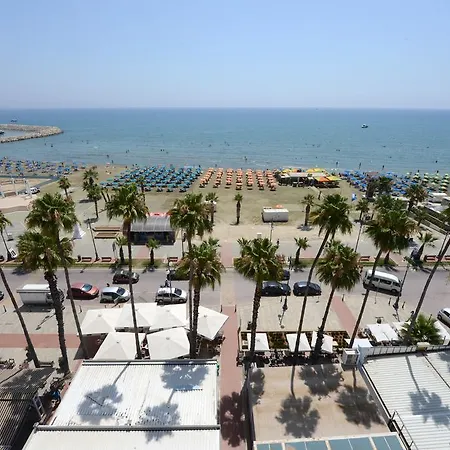 Les Palmiers Luxury * Larnaca