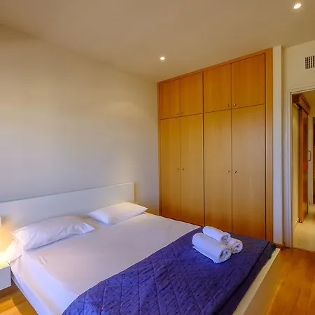 Lägenhet Les Palmiers Luxury Larnaca